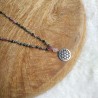 Japa mala/náhrdelník z minerálu Achát, Turmalín, Růženín a symbol květ života
